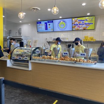 Beard Papa's - Desserts Near Me - Denver, Colorado Beard Papa's - Desserts Near Me - Denver, Colorado