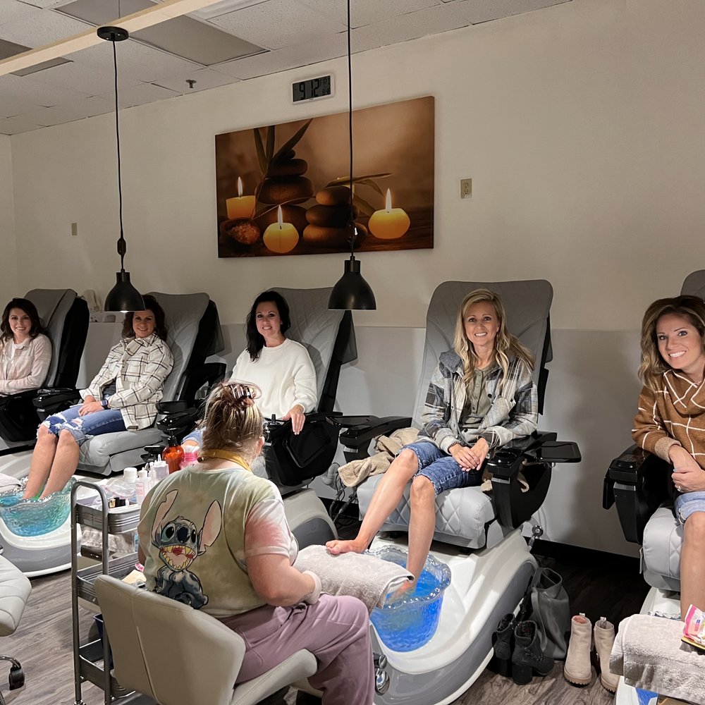 COZY NAILS AND SPA DELIVERS WARM EXPERT SERVICE