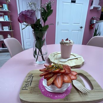 Pavlova co - Desserts Near Me - Coral Springs, Florida Pavlova co - Desserts Near Me - Coral Springs, Florida