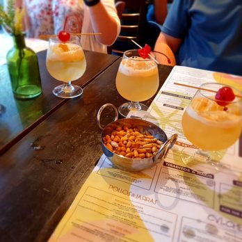 CVI.CHE 105 - Special sangria of the day: Ross + pisco sour - Peruvian Near Me - Miami, Florida