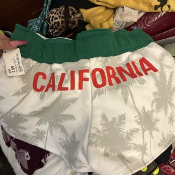 Uptown Cheapskate- Chandler - Some cute kick ass, California shorts 7.99. I saved 5.43 only paid 2.56 Killer deals - Women's Clothing Near Me - Chandler, Arizona Uptown Cheapskate- Chandler - Some cute kick ass, California shorts 7.99. I saved 5.43 only paid 2.56 Killer deals - Women's Clothing Near Me - Chandler, Arizona