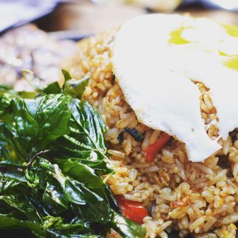 Wayla - Nua yang khao ka pow kai dao grilled flank steak basil fried rice fried egg - Thai Near Me - New York, New York