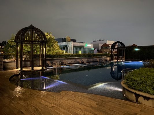 Grand Park City Hall by null