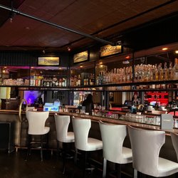 Amsterdam Lounge - Bar side, having a few martinis