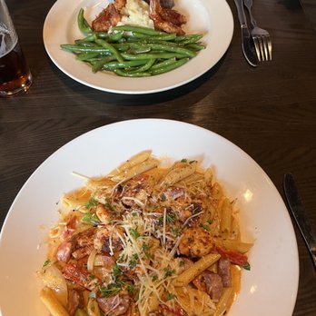 Red Rocks Cafe - Bars Near Me - Charlotte, North Carolina Red Rocks Cafe - Bars Near Me - Charlotte, North Carolina
