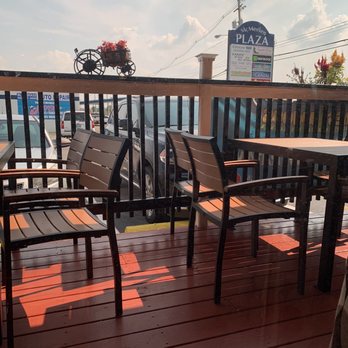 Tres Amigos - Outside - Mexican Near Me - Georgetown, Kentucky