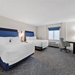 Hampton Inn & Suites Ft. Pierce - Guest room