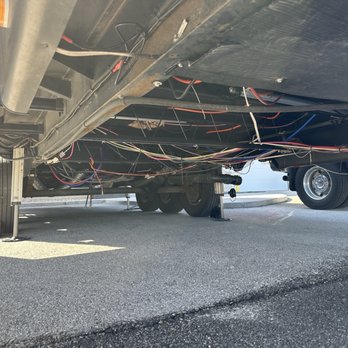 Camping World - Kansas City - RV Repair Near Me - Kansas City, Kansas