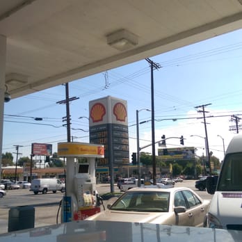 Kelly's Shell Station - Gas Stations Near Me - Van Nuys, California