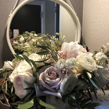 Tiger Lily Florist - Bridal bouquet - Florists Near Me - Charleston, South Carolina