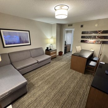 Embassy Suites by Hilton Chicago Downtown Magnificent Mile - Hotels Near Me - Chicago, Illinois