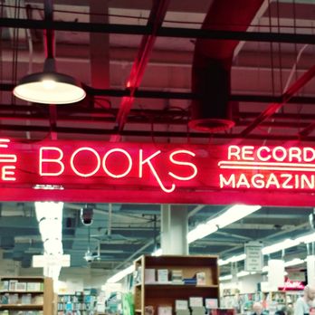 Half Price Books - Mall entrance signage - Books, Mags, Music & Video Near Me - Bellevue, Washington