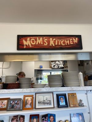 MOM’S KITCHEN - Updated June 2025 - 175 Photos & 303 Reviews - 1603