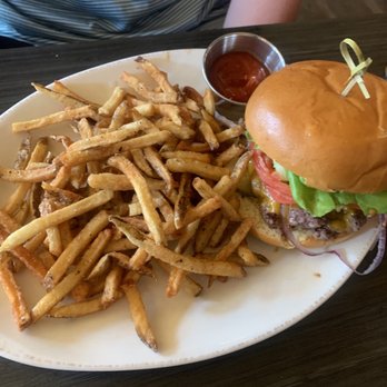 Coalition Restaurant - Cheeseburger - Cocktail Bars Near Me - Excelsior, Minnesota Coalition Restaurant - Cheeseburger - Cocktail Bars Near Me - Excelsior, Minnesota