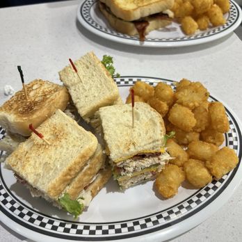 Penny's Diner - Turkey club, frisco melt, tots - Diners Near Me - Yermo, California Penny's Diner - Turkey club, frisco melt, tots - Diners Near Me - Yermo, California