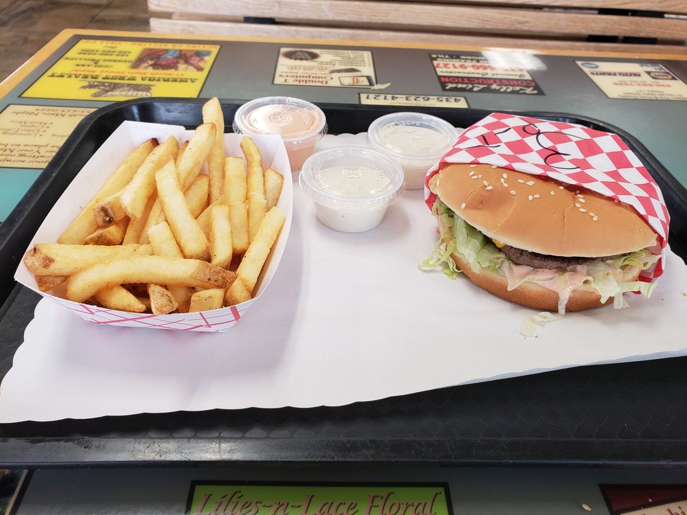 NEBO QUEEN 13 Photos & 32 Reviews Fast Food 626 N Main St, Nephi