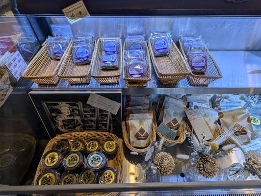 Duck and Decanter by null