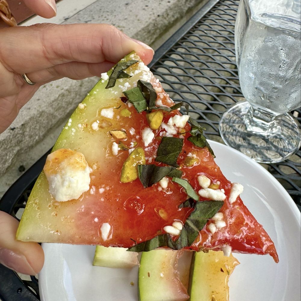 Dorsey's Cafe - Bakeries Near Me - Cedarburg, Wisconsin