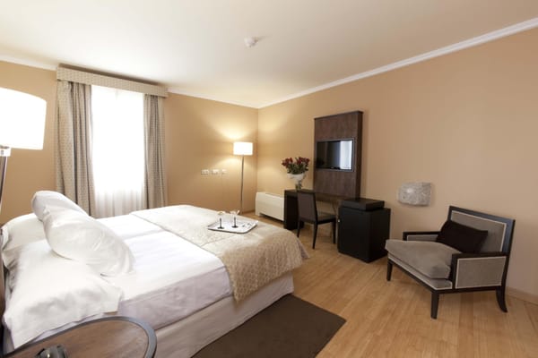 Hotel Hospes Palacio de Arenales & Spa Cáceres by null