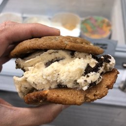 White Chocolate Macadamia Nut