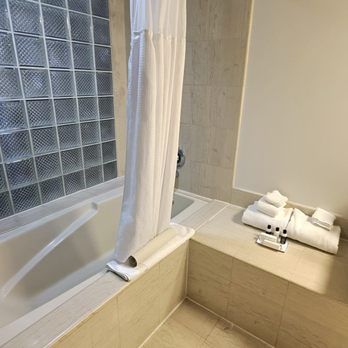 Atheneum Suite Hotel - Bathroom - Hotels Near Me - Detroit, Michigan Atheneum Suite Hotel - Bathroom - Hotels Near Me - Detroit, Michigan