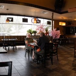 Tomiko Sushi Bar and Grill - Dining room