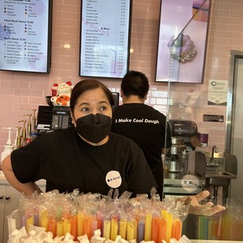 Dot & Dough - Friendly server, Lalaine - Desserts Near Me - Eastvale, California Dot & Dough - Friendly server, Lalaine - Desserts Near Me - Eastvale, California