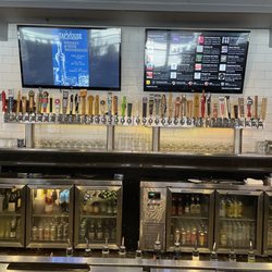 Southern Railway Taphouse - Bar