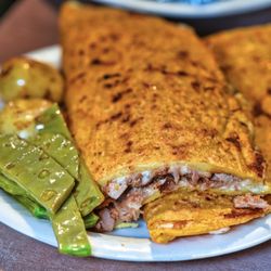 Erick's Street Tacos - Quesadilla Maiz