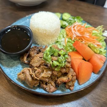 OMELI Kitchen - Grilled Pork w/ Steamed Rice - well balanced - Vietnamese Near Me - Fullerton, California OMELI Kitchen - Grilled Pork w/ Steamed Rice - well balanced - Vietnamese Near Me - Fullerton, California