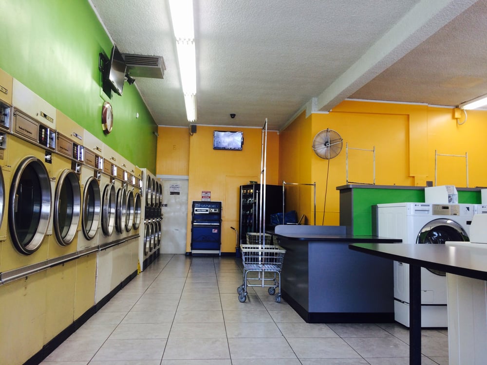 COIN LAUNDRY Updated June 2024 4224 W Pico Blvd, Los Angeles