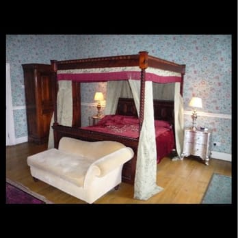 Castle Durrow - Bedroom - Hotels Near Me