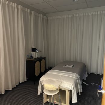 Yelp Elite Experience: Treat Time at Cloud 9 - One of the massage rooms - Yelp Events Near Me - Redmond, Washington Yelp Elite Experience: Treat Time at Cloud 9 - One of the massage rooms - Yelp Events Near Me - Redmond, Washington