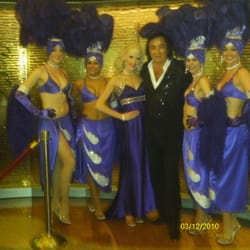 Tom Sadge - Tom As Neil Diamond.