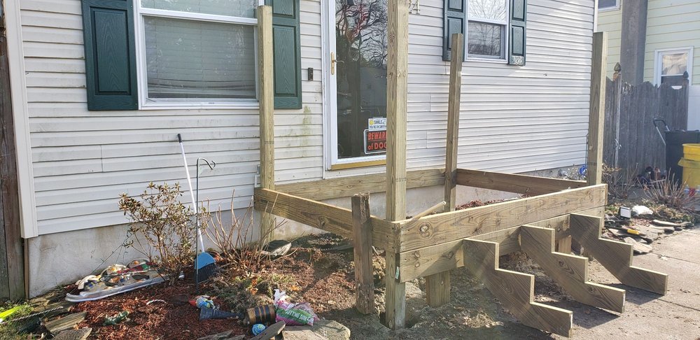 Slide of Santana construction and Landscaping