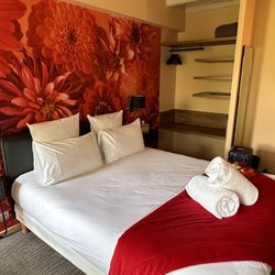 Au Moulin de la Wantzenau - Comfortable room and a good value.