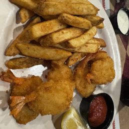 Shrimp dinner w fries Shrimp dinner w fries