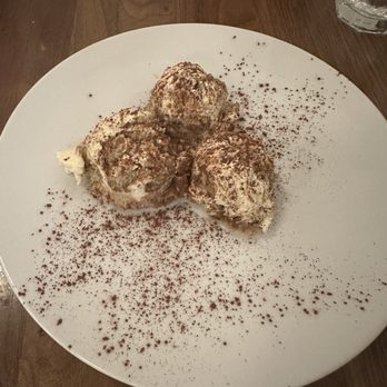 Grazie Ristorante - Tiramisu - Italian Near Me - Toronto, Ontario Grazie Ristorante - Tiramisu - Italian Near Me - Toronto, Ontario