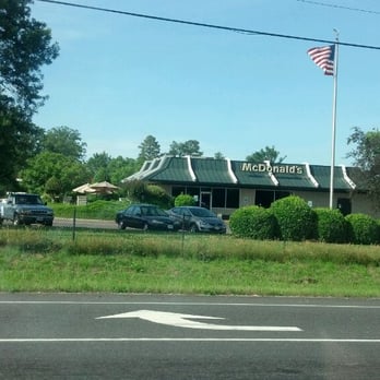 McDonald's - a view of the front of the restaurant - Fast Food Near Me - Chester, Virginia McDonald's - a view of the front of the restaurant - Fast Food Near Me - Chester, Virginia