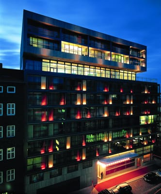 SIDE Design Hotel Hamburg by null