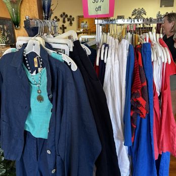 Main Street Exeter - Women's Clothing Near Me - Exeter, California