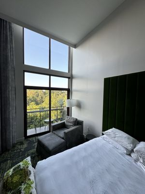 Grand Bohemian Lodge Greenville, Autograph Collection by null