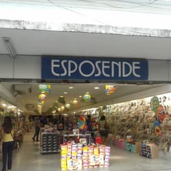 Esposende Calçados - Entrada da loja