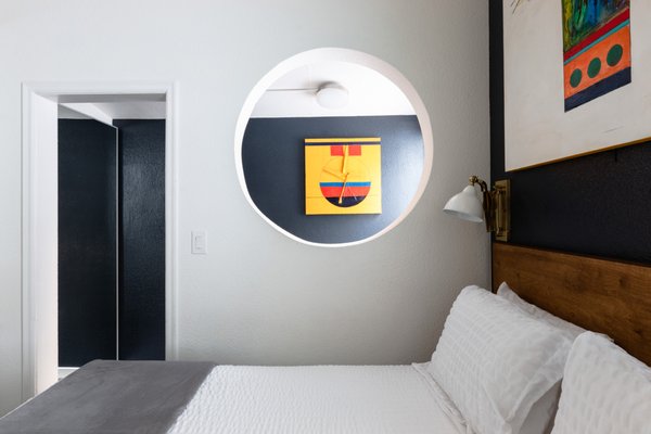 The Metro Hotel by null