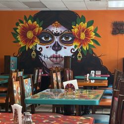 Las Catrinas Taqueria & Bar - Love the decor!!