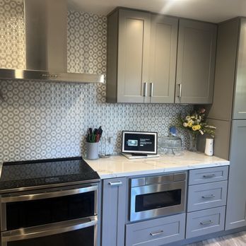 EEZ Interiors - Kitchen - Interior Design Near Me EEZ Interiors - Kitchen - Interior Design Near Me