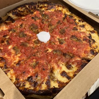 Labriola - 14" sausage deep dish - Italian Near Me - Chicago, Illinois Labriola - 14" sausage deep dish - Italian Near Me - Chicago, Illinois