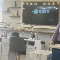 Coco Nail Bar - Was able to watch tv from my pedicure chair.