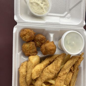 Poppa Jimmy's Catfish & More - Fried perch dinner - Restaurants Near Me - Pahokee, Florida Poppa Jimmy's Catfish & More - Fried perch dinner - Restaurants Near Me - Pahokee, Florida
