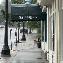 Zip's Cafe